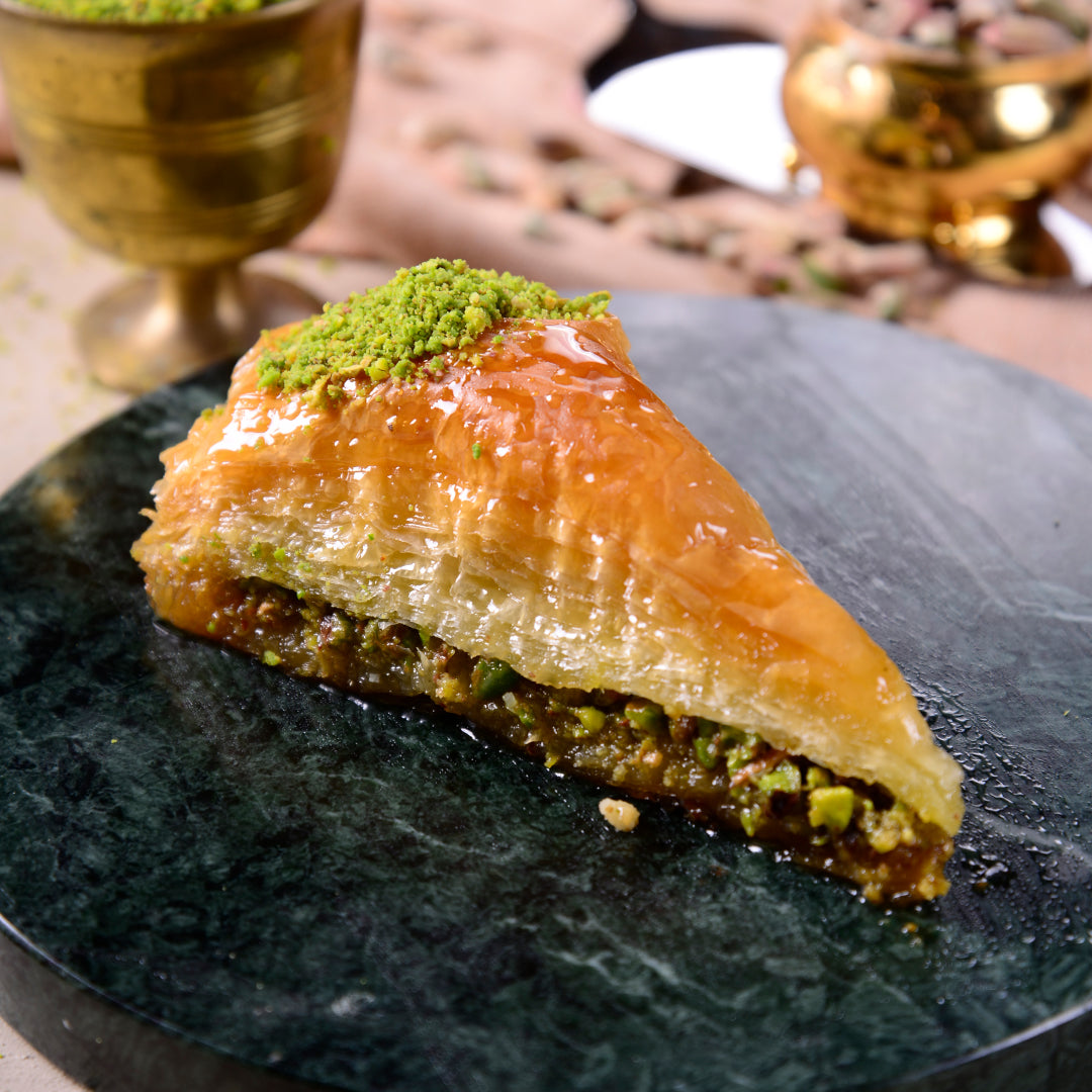Dilim Havuç Dilim Baklava – Seyran Pastanesi